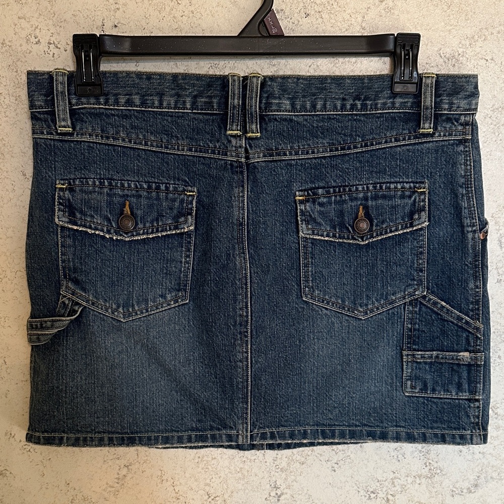 Old Navy denim mini skirt - Picture 3 of 5